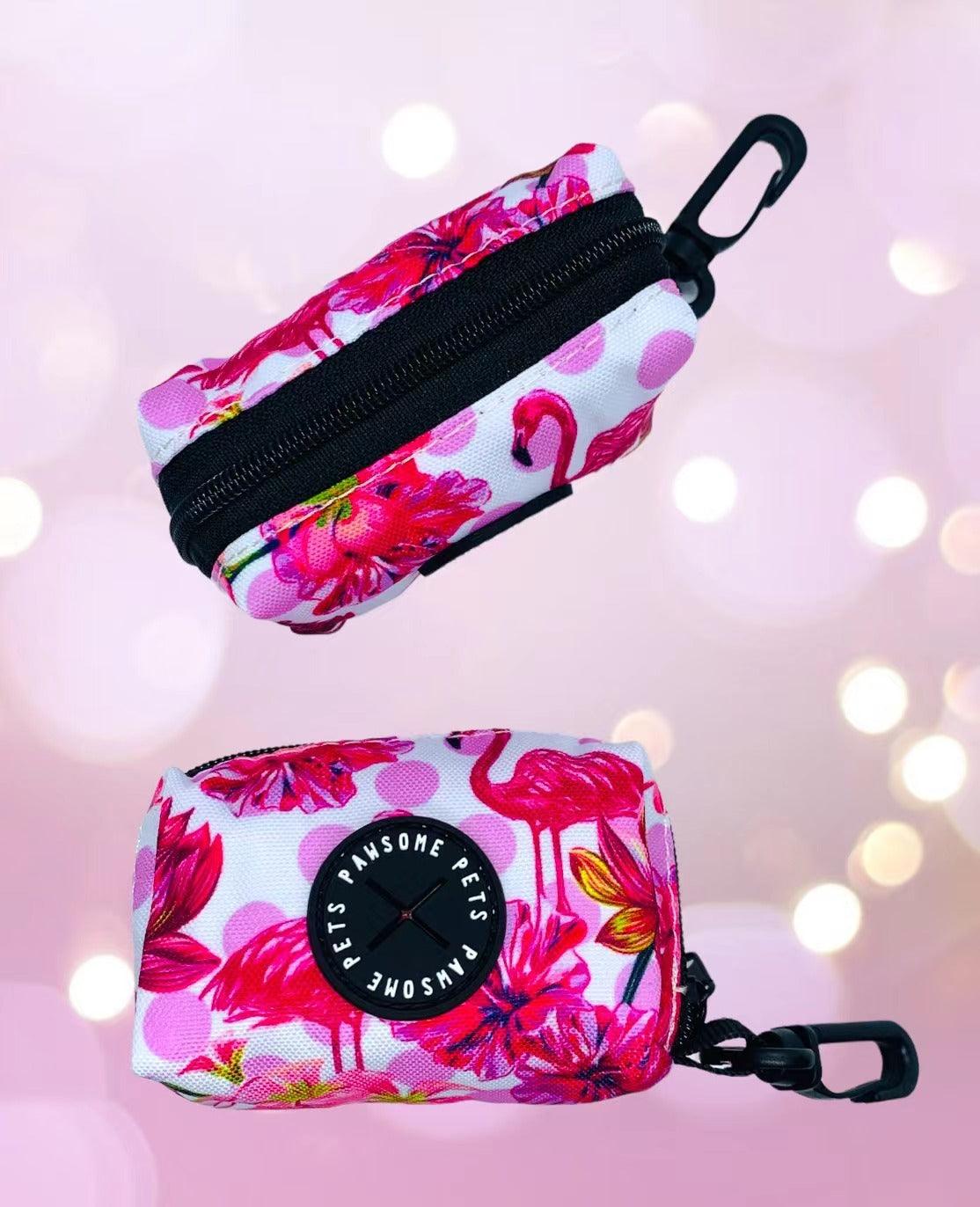 Transport & Lifestyle - Dog 🐶 WASTE BAG HOLDER - HAWAII FLAMINGO / Distributeur de Sacs à Déjections en Néoprène Premium
