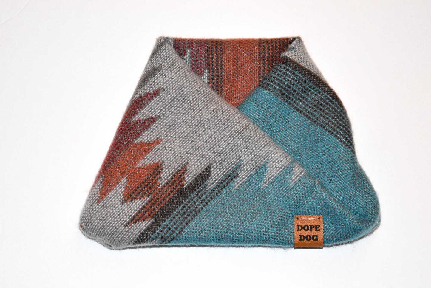 Écharpe douce et stylée pour chien - Motif nature, confort optimal, version duo maître/animal