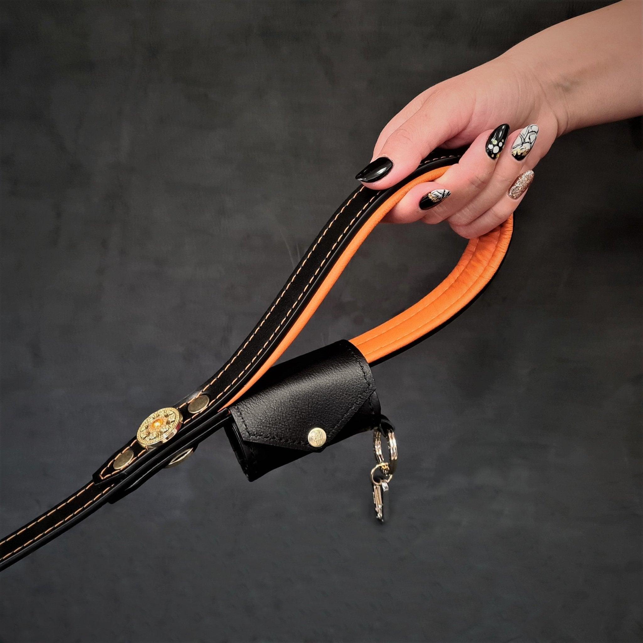 Luxe Artisanal 🐶 Bestia Designer Poop Bag Holder - Porte‑Sacs en Cuir Nappa Italien