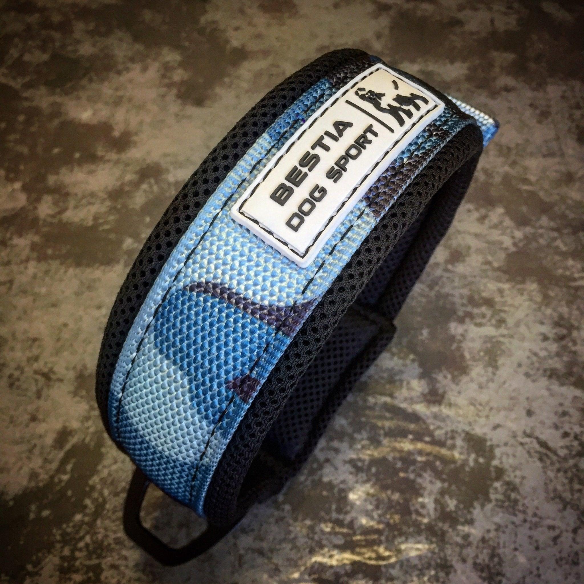 Tactical Premium 🐺 BESTIA DOG SPORT - Fast Release Collar Blue Camo (Ultra‑Résistant)