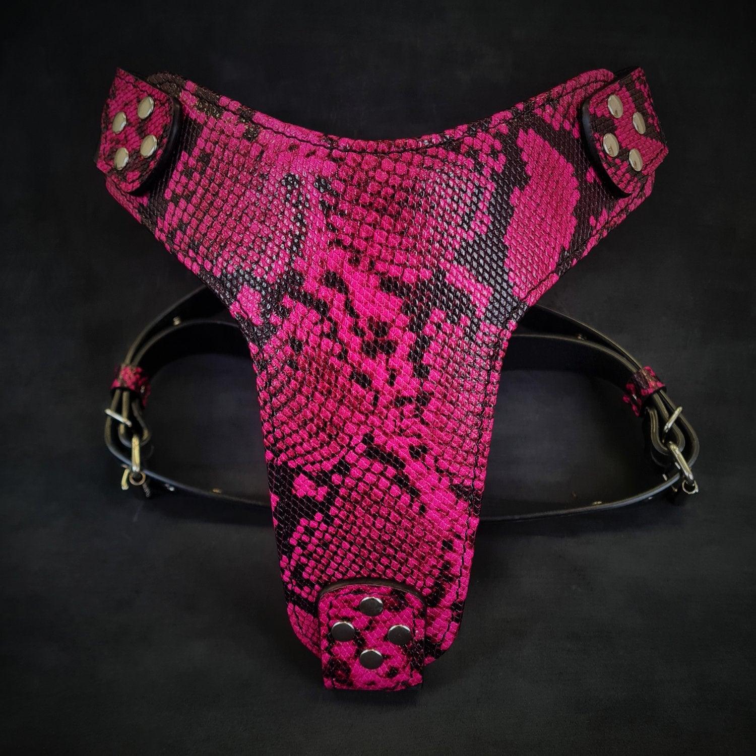Premium Artisanal 🐺 Harnais BESTIA “Rock Python” - Cuir Python Rose (Fait Main en Europe)